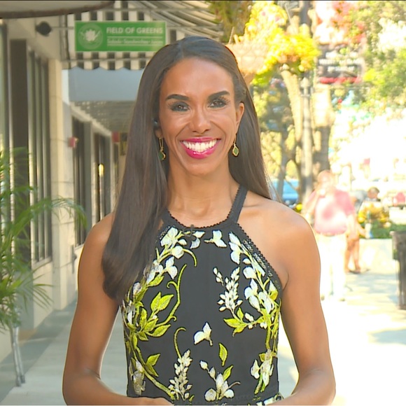 MIA π΄ FTL π PBI βοΈ
Miss Palm Beach Co. USA π
Miss Treasure Coast USA π - Picture 10 of 16